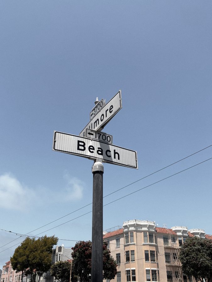 marina district san francisco street sign