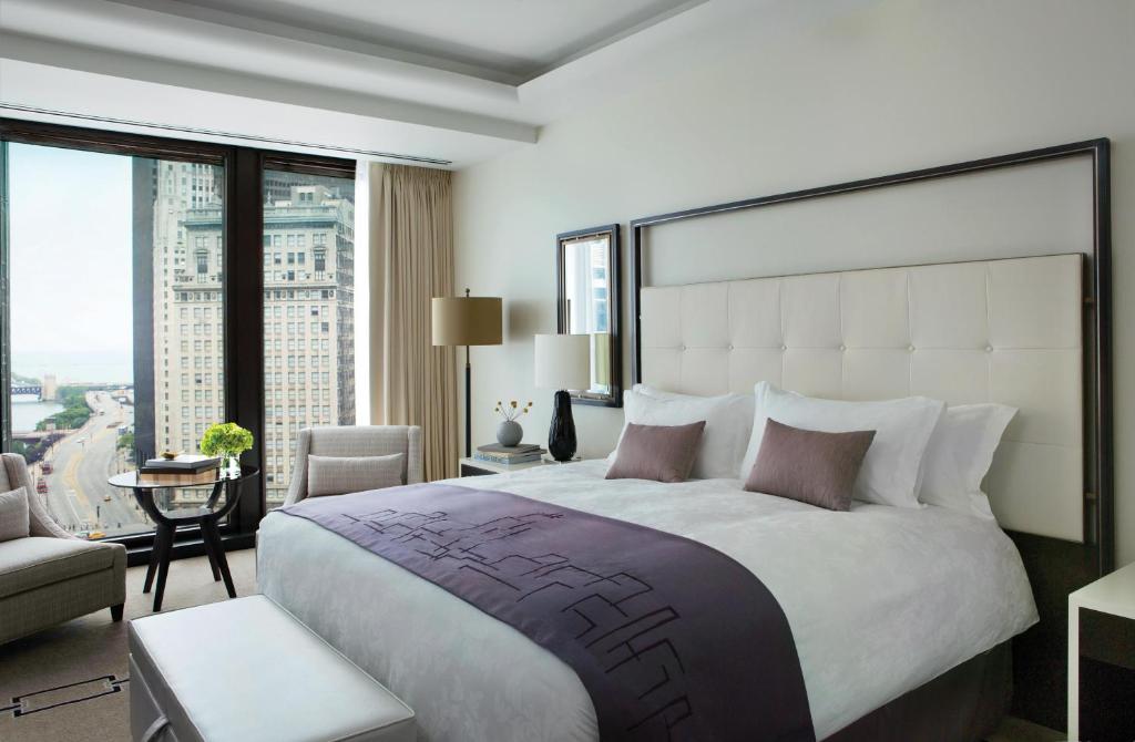 hotels in chicago