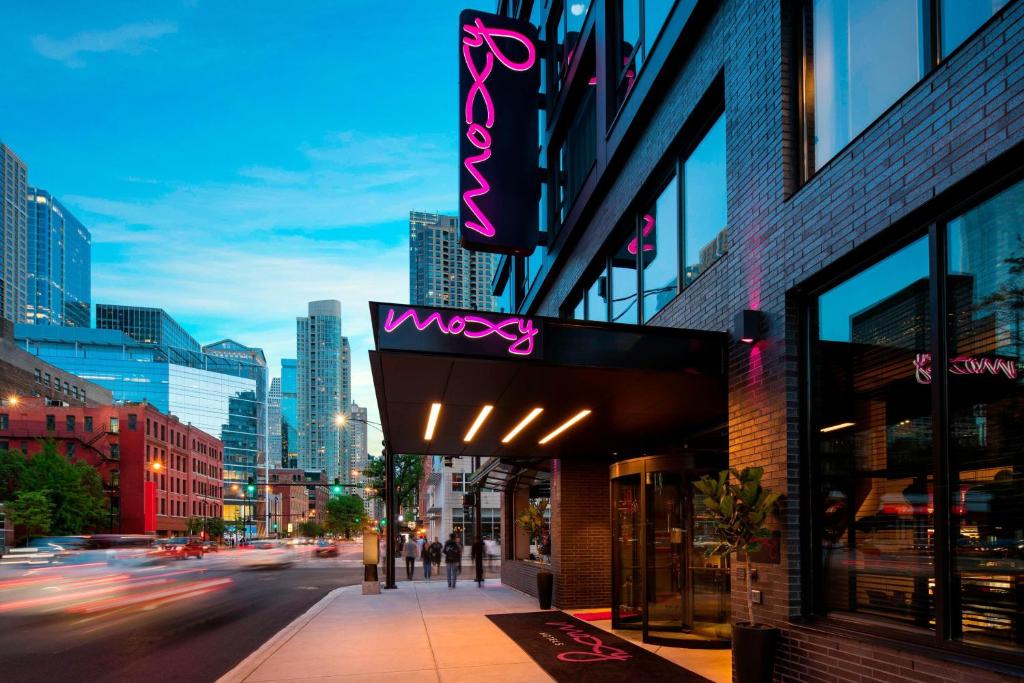 the moxy hotel chicago